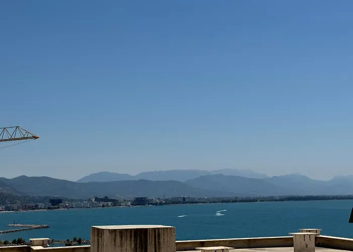 Suite Rana Hedhun Shëngjin