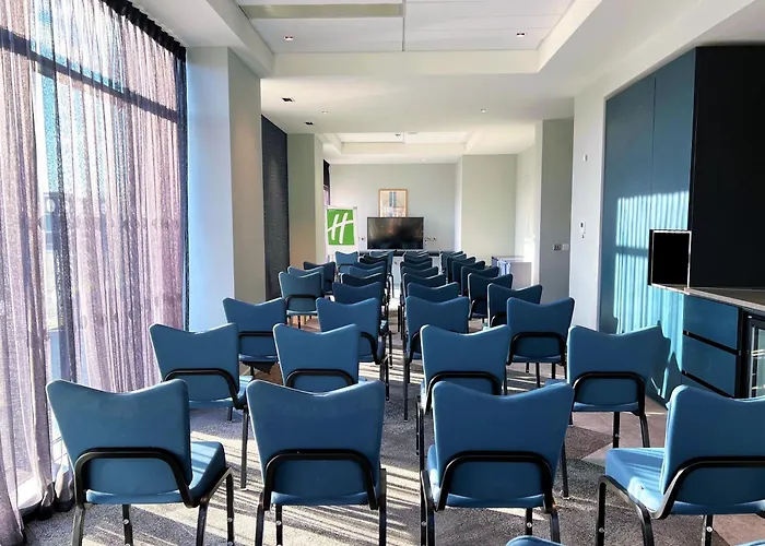Holiday Inn London Heathrow - Bath Road By Ihg West Drayton 