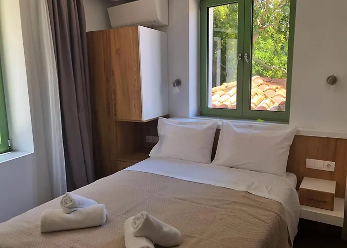 The Water Aparthotel Skiathos Town