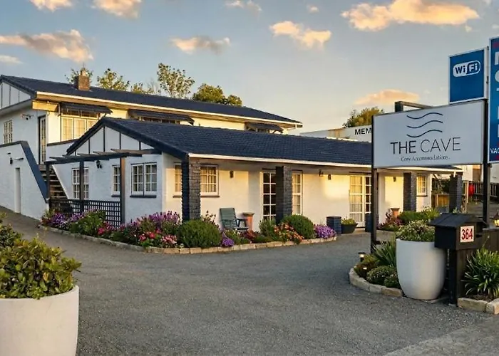 The Cave Motel Levin