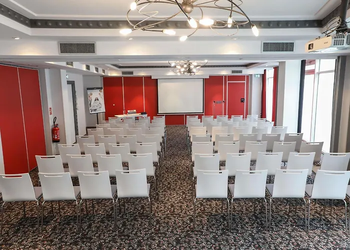 Hotel Mercure Lyon Centre Charpennes Parc De La Tete D'Or Villeurbanne