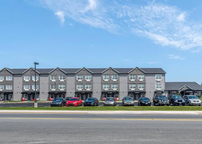 Quality Inn & Suites Amsterdam Fredericton