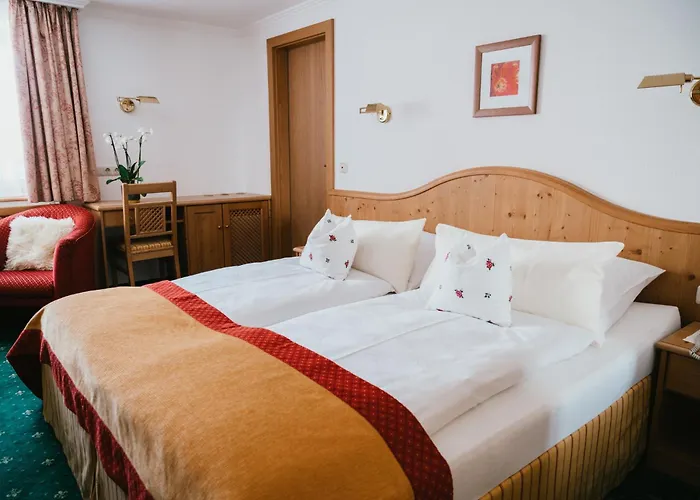 Arlberghaus Hotel Zuers