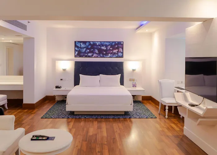 Radisson Blu Kochi Hotel