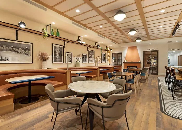 Best Western Plus Baker Street Inn Nelson