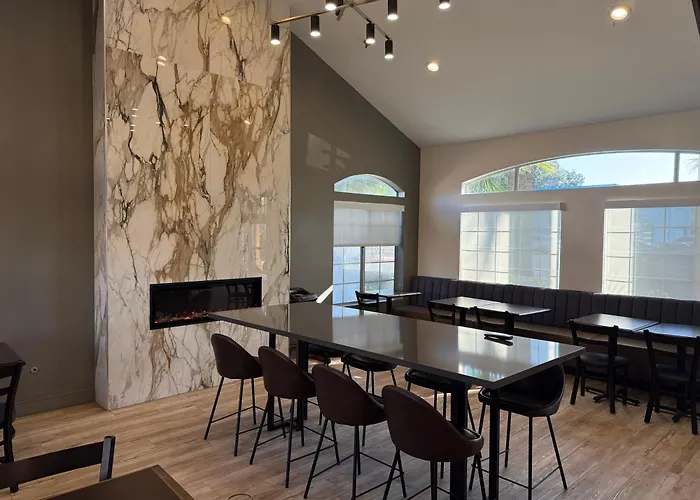 Best Western Palm Court Inn Modesto