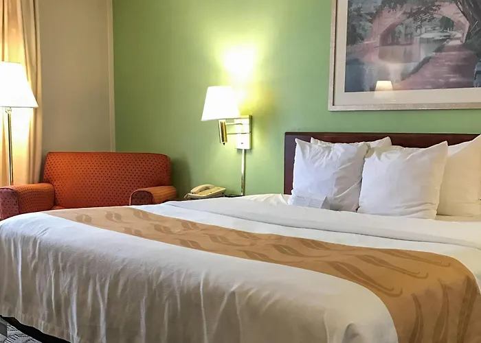 Quality Inn Holland - Toledo