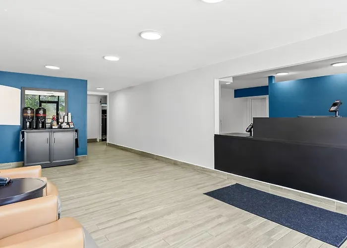 Suburban Studios Copley Akron West