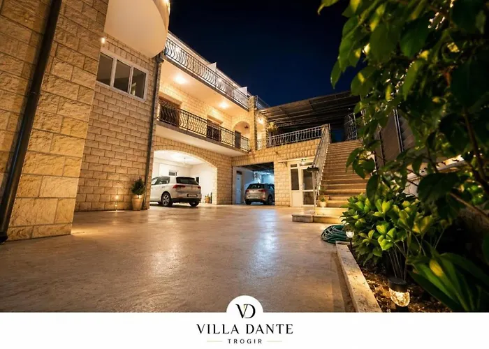 Villa Dante With Swimming Pool Trogir