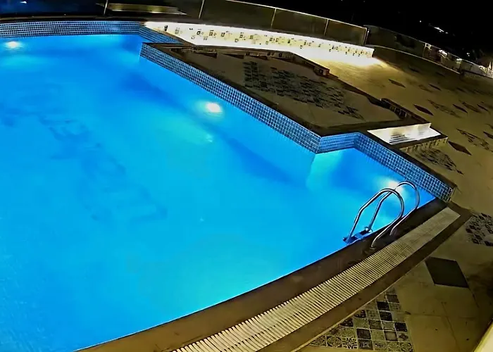 Hotel Waterlily Indore