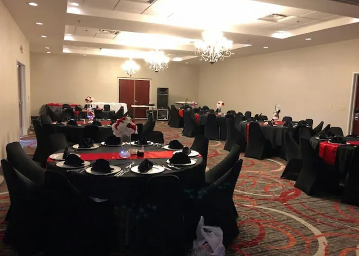 Holiday Inn & Suites Lafayette North By Ihg