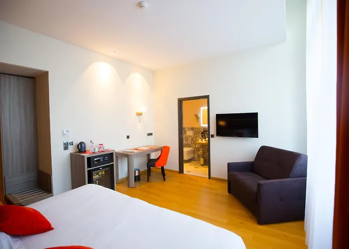 Les Jardins Du Mess Hotel Verdun-sur-Meuse