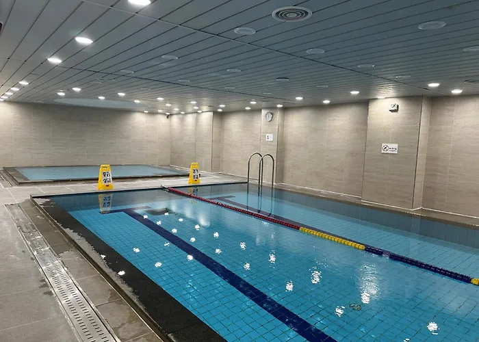 Seogwipo Js Hotel