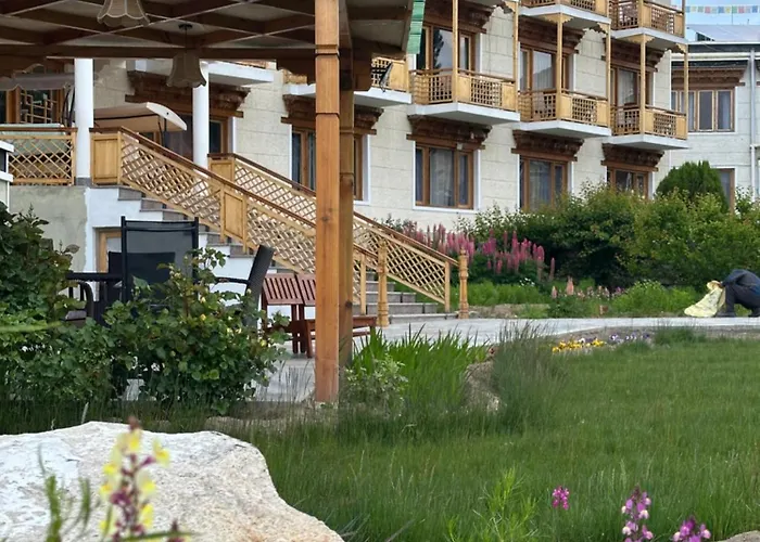 Raku Guest House Leh - A Peaceful Stay In The Heart Of Leh