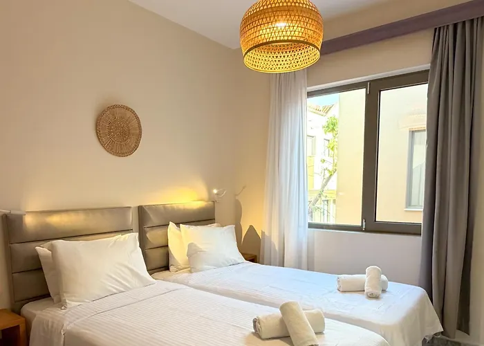 Ariadne Beach Platanés