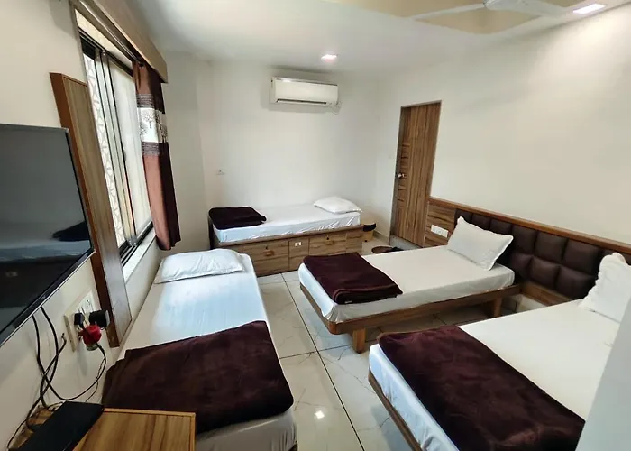 Hotel Milan Ahmedabad
