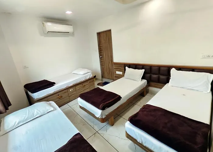 Hotel Milan Ahmedabad