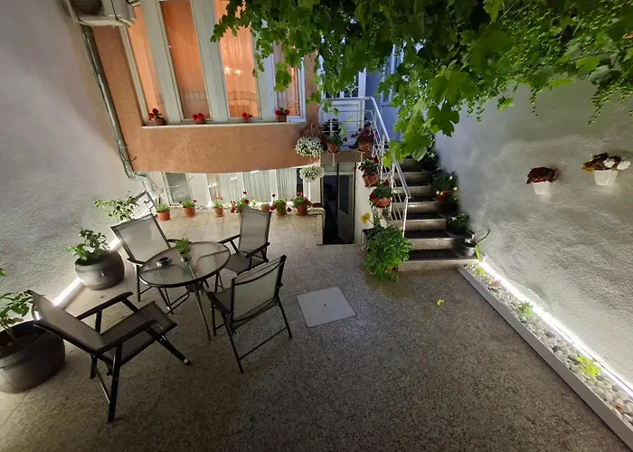Deni House Aparthotel Prizren