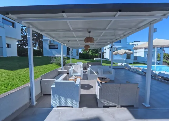 Blue Avenue Aparthotel Paliouri