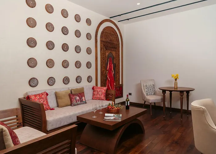 Manu Maharani Resort Ramnagar 
