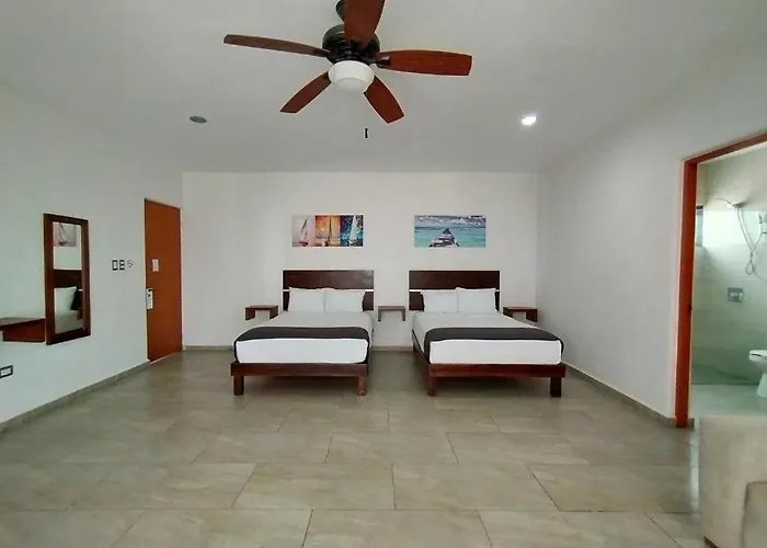 José y Glendy Hotel Progreso 