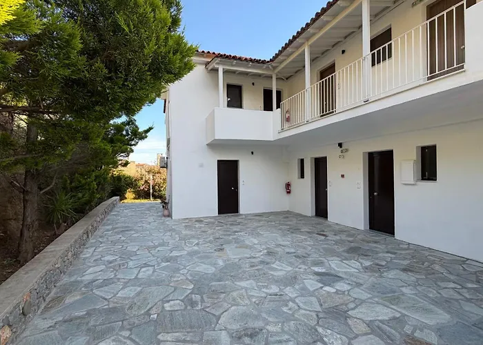 Golden Evelyn Aparthotel Agia Paraskevi 