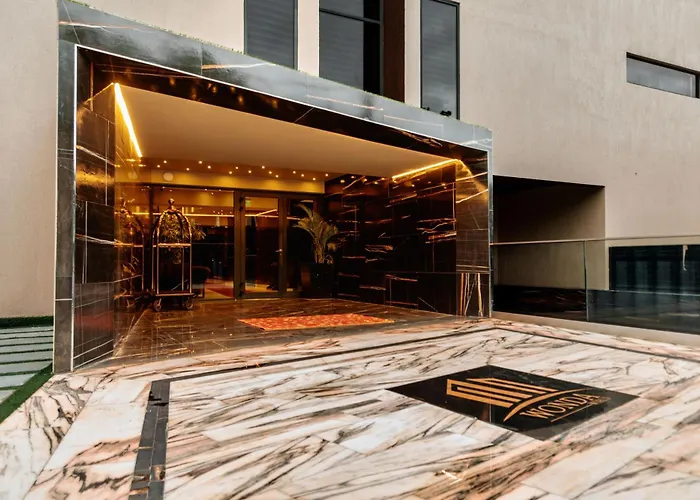 Bel Air Crest Hotel & Suites Accra