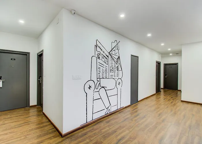 Super Townhouse Hotel O Benchmark Indore