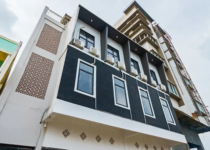 RedDoorz Syariah near RSUD Siti Fatimah Palembang Hotel