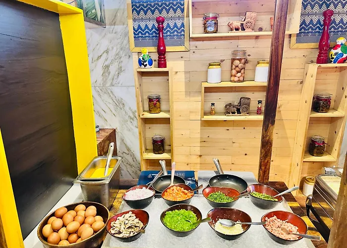 Renaissance Dhaka Gulshan Hotel