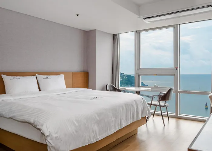 Haeundae Seacloud Hotel Residence Busan