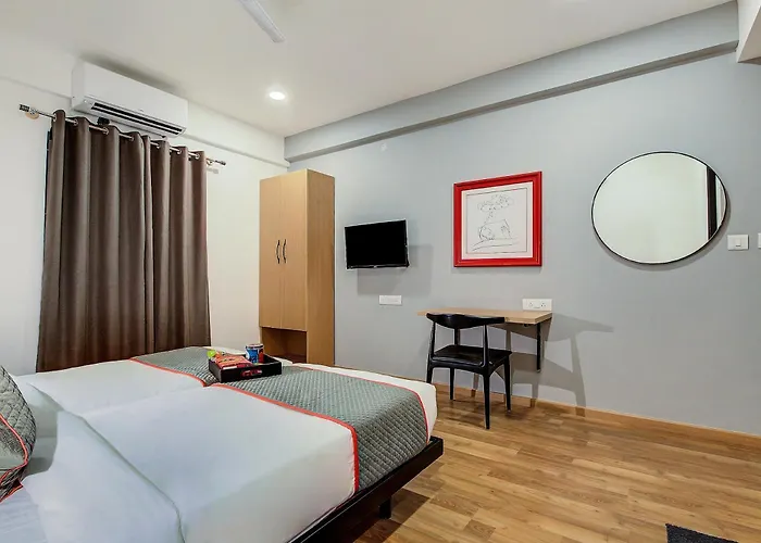 Townhouse Sector 66 Noida Near Noida Sector Metro Station Hotel