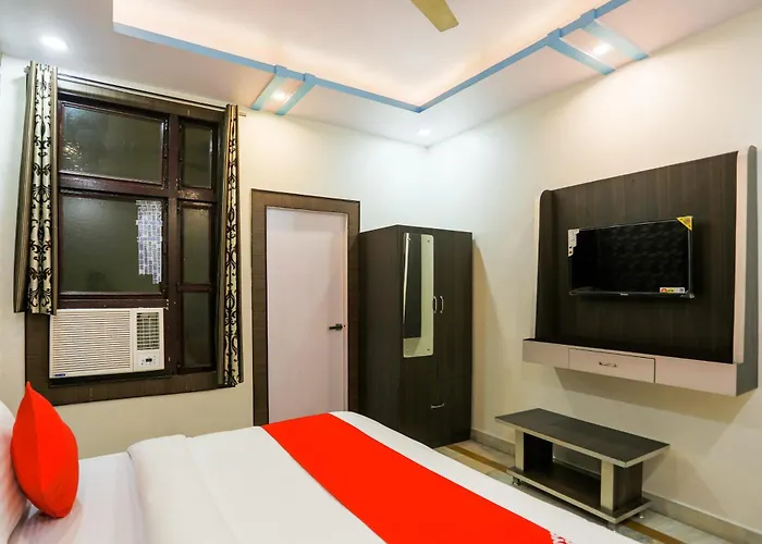 Super Collection O Nimisha Jail Rd Hotel Sitapur 