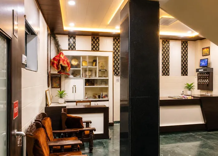 Hotel Goverdhan - Walking To Raja Ki Mandi Railway And 3Km From Isbt Agra 
