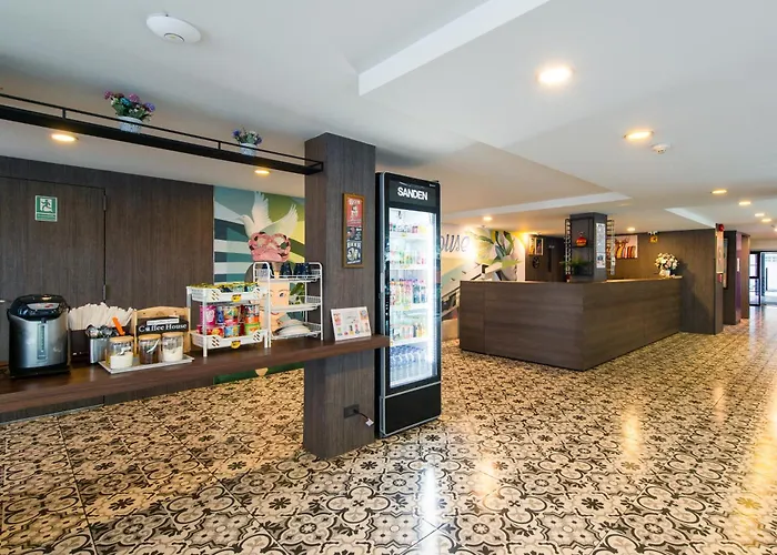Bb Glass House Pattanakrn บีบี กลาสเฮ้าส์ พัฒนาการ Bangkok