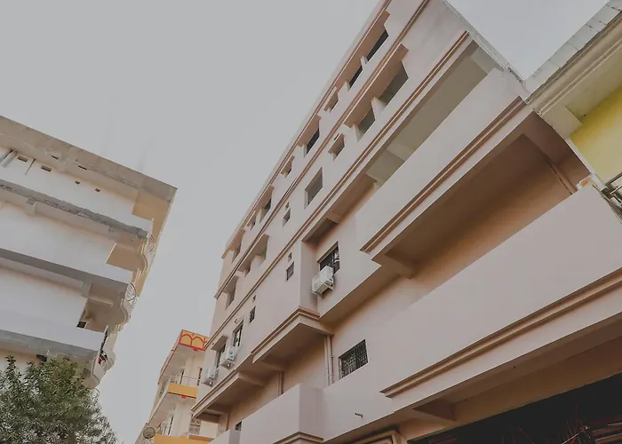 Hotel Navya Grand Patna 