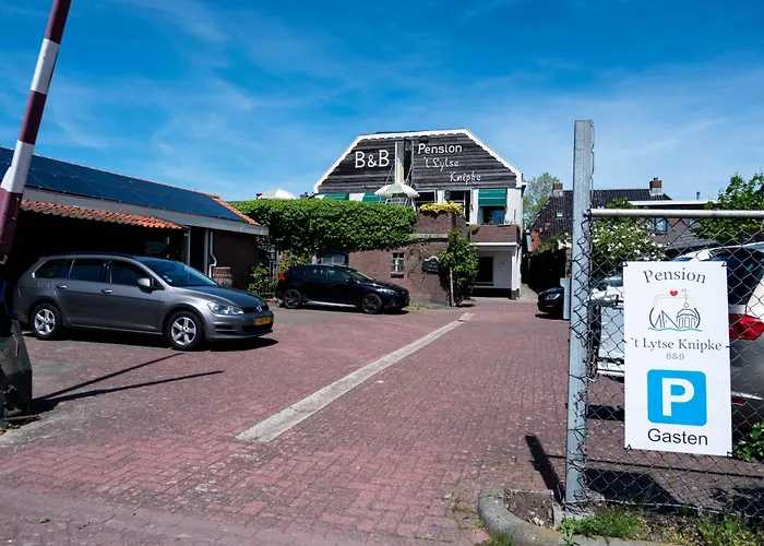 'T Lytse Knipke Bed and Breakfast Lemmer