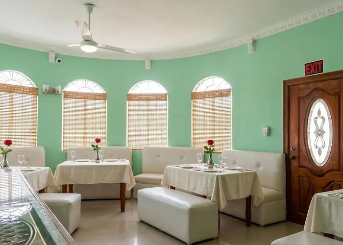 Dela De-Rose Guest House Negril Jamaica