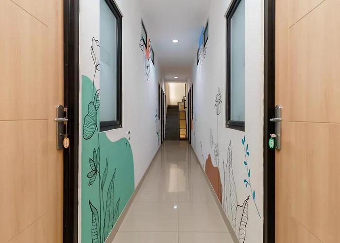 Reddoorz Near Seasons City Mall 3 Jakarta