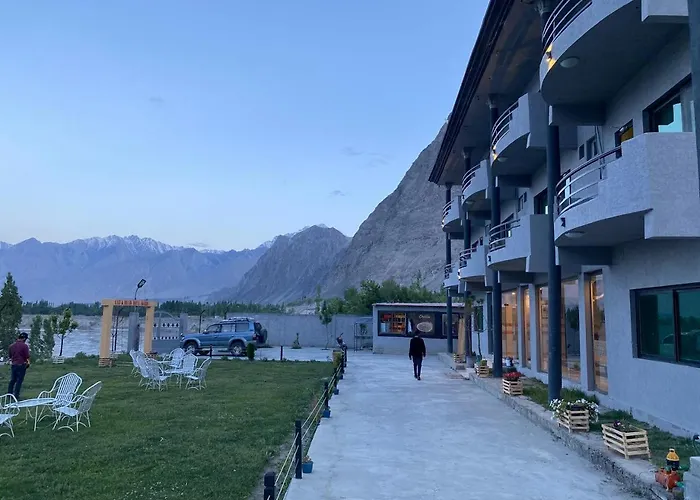 Eat And Read Hotel Skardu