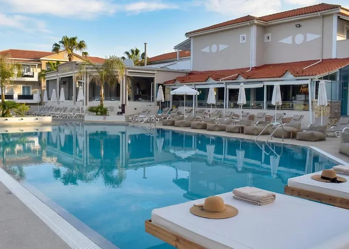 Dennys Inn Hotel Kalamákion