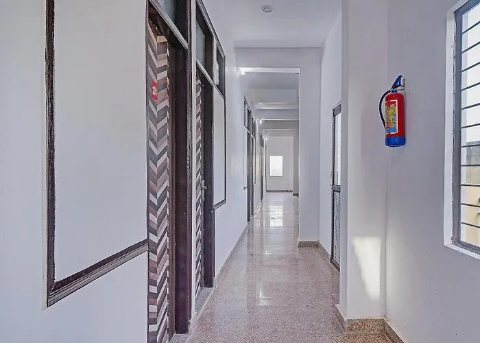 Hotel O Blue Ray Ghaziabad