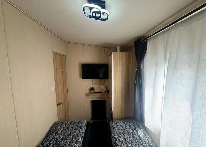 Holiday Park Caravan Fluffy In Harts Holiday Park Leysdown-on-Sea