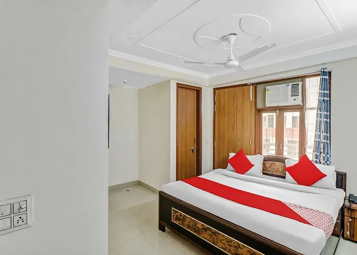 Hotel O South Plaza New Delhi
