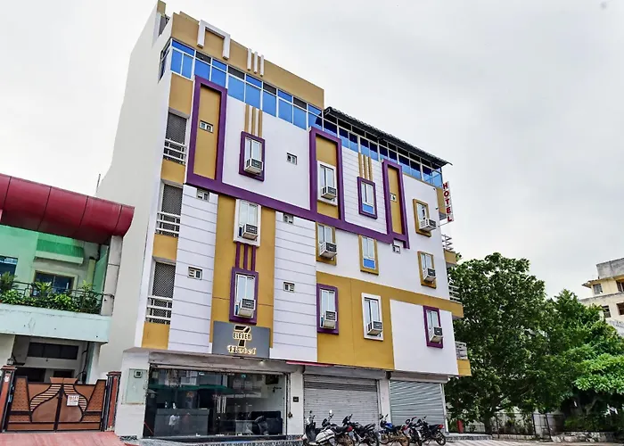 Hotel O Eleven Hotel & Banquet Kota 