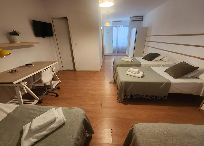 Real Beds Madrid Bed & Breakfast