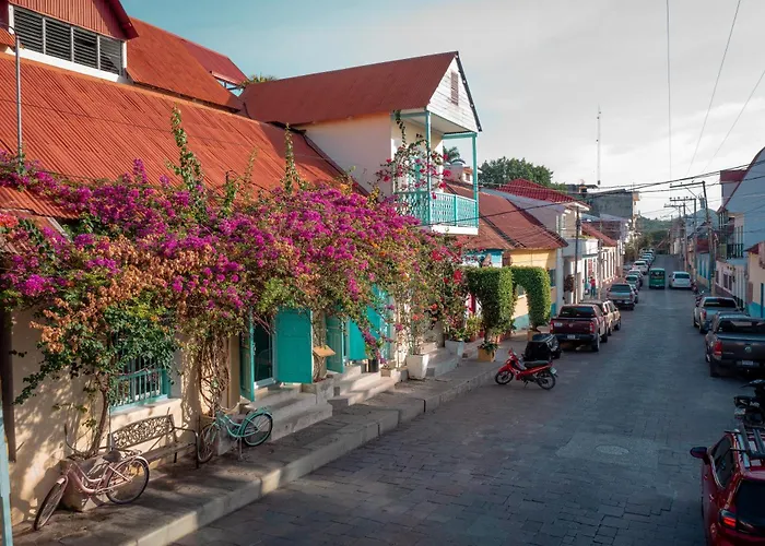 Hotel Casa Ramona Flores