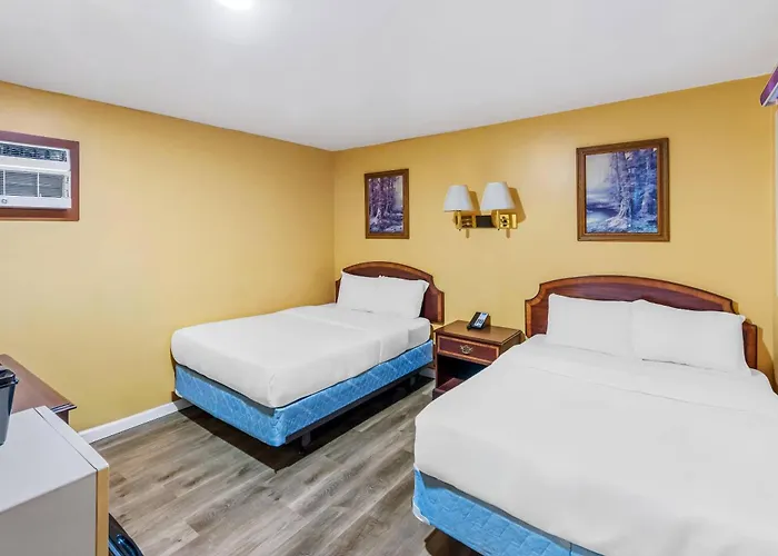 Rodeway Inn Post