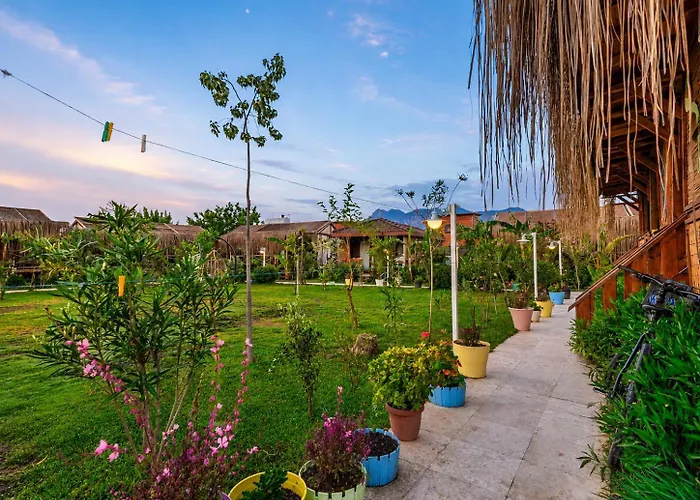 Izgen Bungalows Çıralı