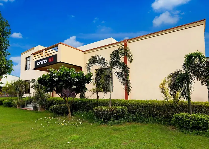Spot On Prithvi Garden Hotel Hapur